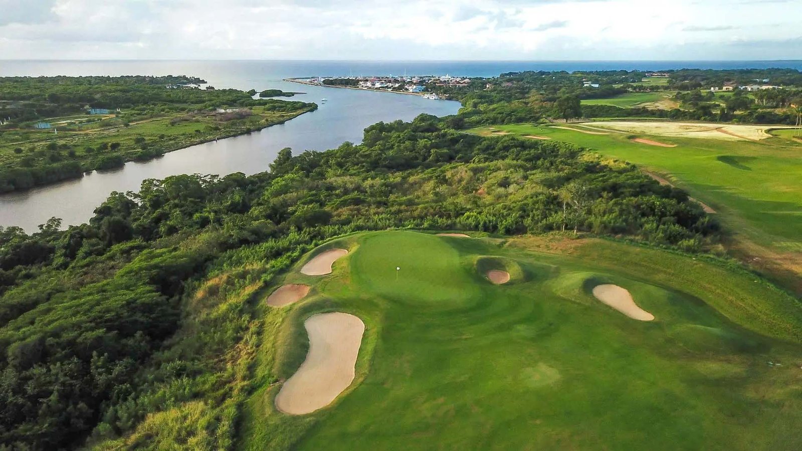 Golf Vacations in the Dominican Republic 1 Golf Vacations in the Dominican Republic - Casa de Campo